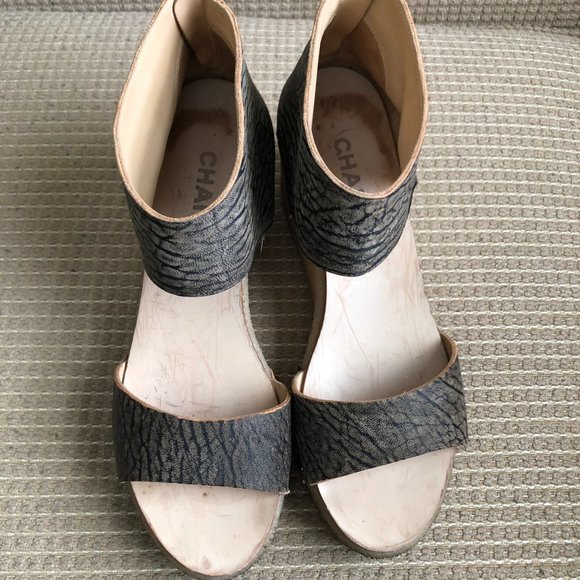 Chanel Women's Gray/Black Animal Print Leather Wedge Sandals. - Picture 4 of 13